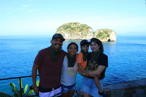 The best time for boat tours is when you’re looking for harmony, constant comfort, a pleasant experience, and unique moments.